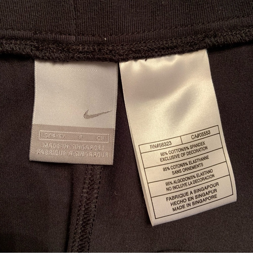 Nike bundle 7 pieces golf skirt golf shorts running shirt sweatshirt shorts - Picture 12 of 13